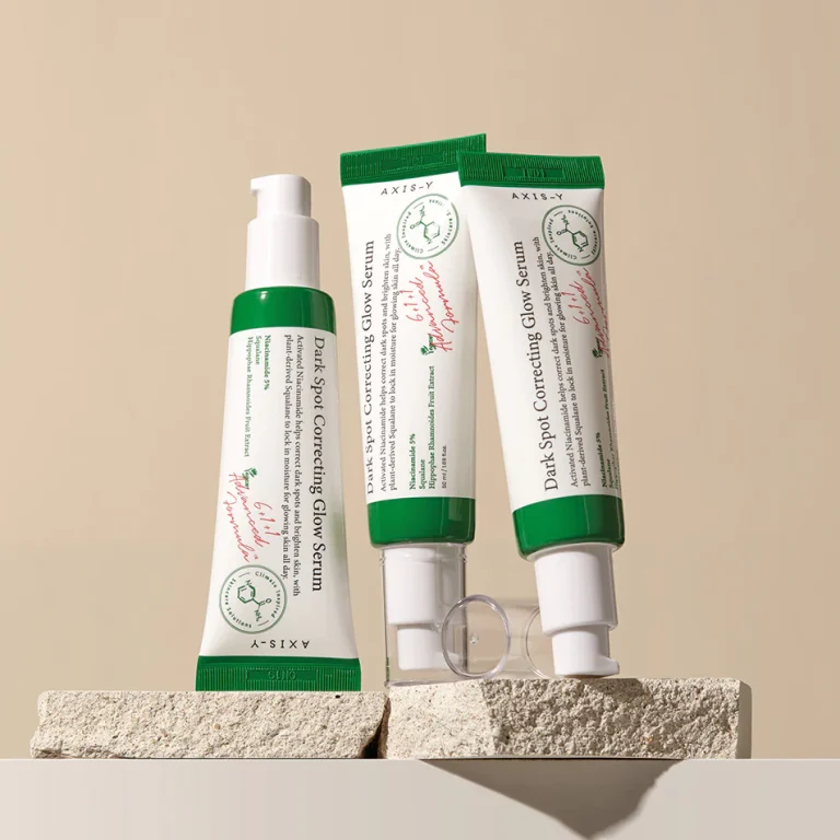 AXIS-Y Dark Spot Correcting Glow Serum 50ml is a lightweight, hydrating serum formulated with 5% Niacinamide to visibly reduce dark spots, acne scars, and uneven skin tone. Enriched with plant-based Squalane and soothing botanical extracts, it deeply moisturizes while improving skin texture and restoring a natural glow. Key Benefits: Fades dark spots & hyperpigmentation Deep hydration with Squalane & Hyaluronic Acid Soothes acne-prone & sensitive skin Brightens dull complexion & evens skin tone Lightweight, non-sticky formula for daily use Perfect for: All skin types, especially acne-prone, oily, and sensitive skin