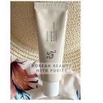 SPF50+ PA++++ broad spectrum sun protection No white cast or sticky feeling Lightweight & fast-absorbing texture Hydrates and nourishes dry skin Helps soothe sensitive and irritated skin Gives a healthy dewy glow Perfect under makeup Suitable for daily use